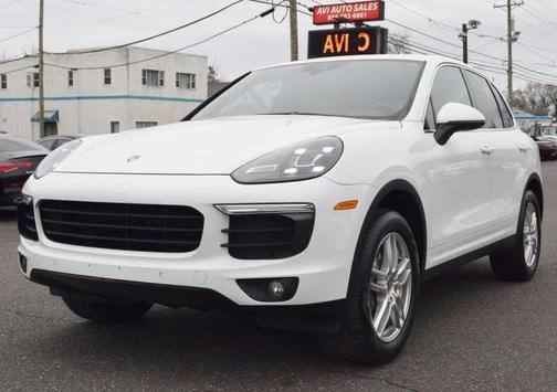 White 2016 Porsche Cayenne Cayenne