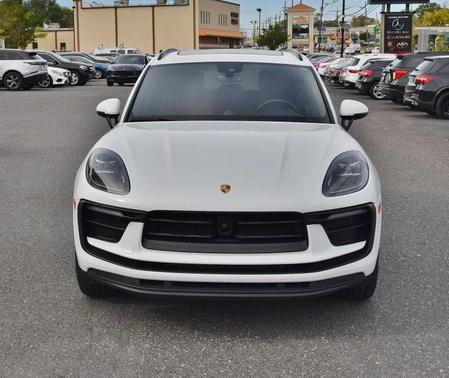 2023 Porsche Macan 