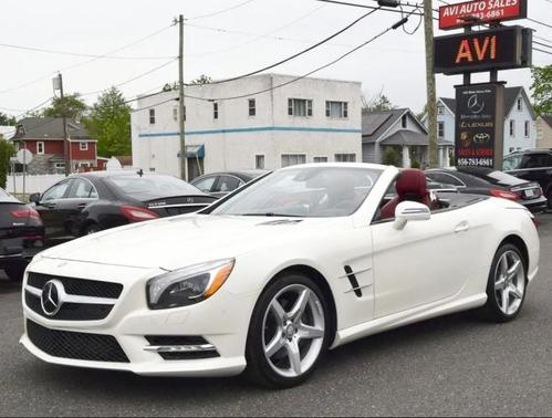 White 2016 Mercedes-Benz SL 550