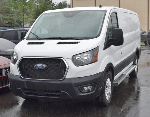 Oxford White 2025 Ford Transit-250 Base