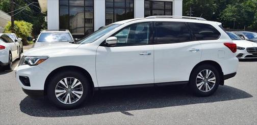 2018 Nissan Pathfinder S