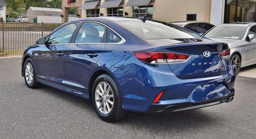 2018 Hyundai SONATA SE