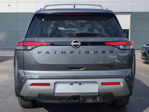 2025 Nissan Pathfinder Platinum 4WD