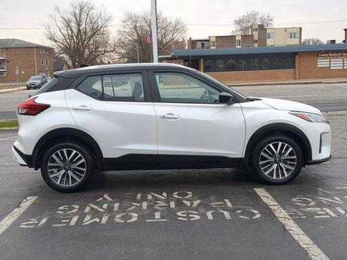 2024 Nissan Kicks SV