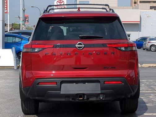 2023 Nissan Pathfinder SV 4WD