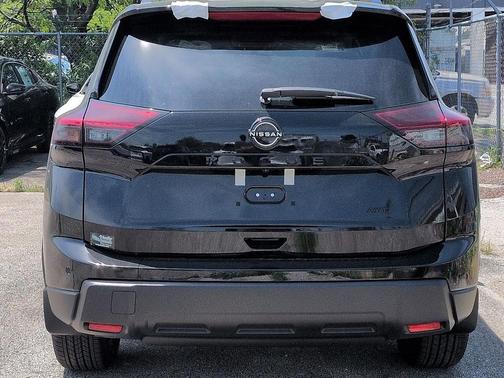 Super Black 2026 Nissan Rogue Dark Armor