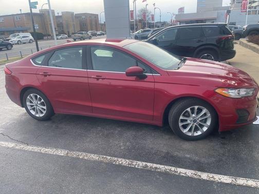 2020 Ford Fusion SE