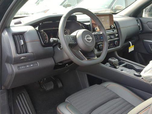 2025 Nissan Pathfinder Rock Creek 4WD