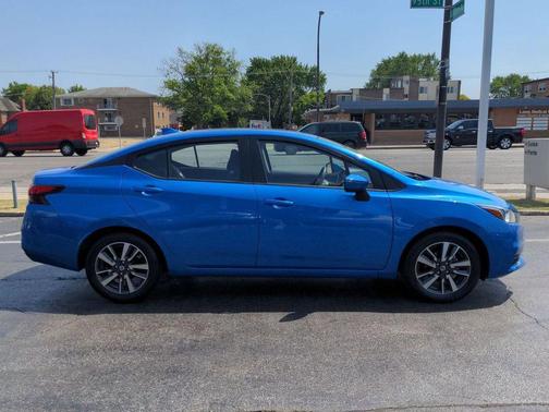 2021 Nissan Versa 1.6 SV