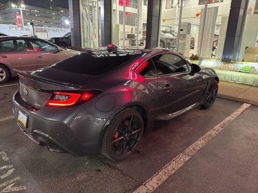 2025 Toyota GR86 Premium