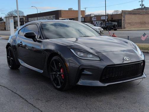 2025 Toyota GR86 Premium