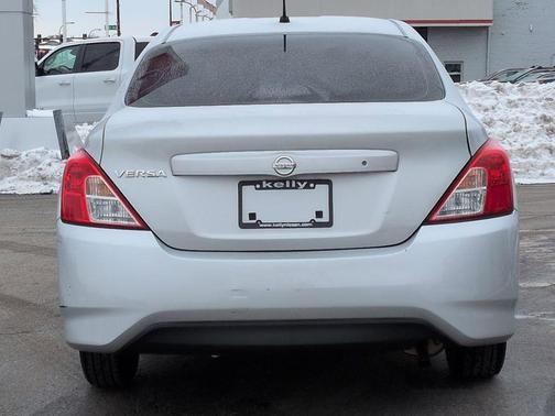 2015 Nissan Versa 1.6 S