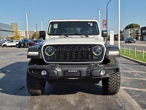 Bright White Clearcoat 2025 Jeep Wrangler 4xe Willys