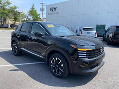 Super Black 2025 Nissan Kicks SV