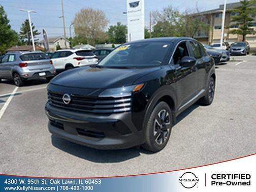 Super Black 2025 Nissan Kicks SV