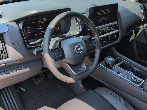 Super Black 2026 Nissan Pathfinder SL