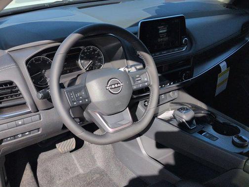 Everest White Pearl Tricoat 2026 Nissan Rogue Dark Armor