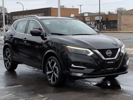 2022 Nissan Rogue Sport SL