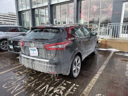 2022 Nissan Rogue Sport SL