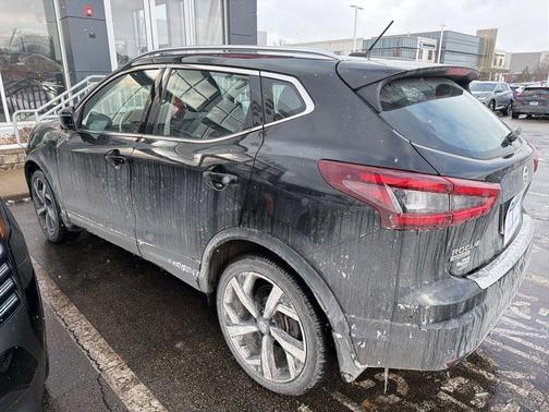 2022 Nissan Rogue Sport SL