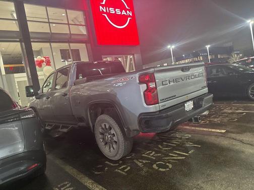 2024 Chevrolet Silverado 2500 Custom