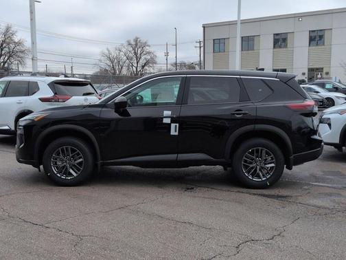 Super Black 2026 Nissan Rogue S