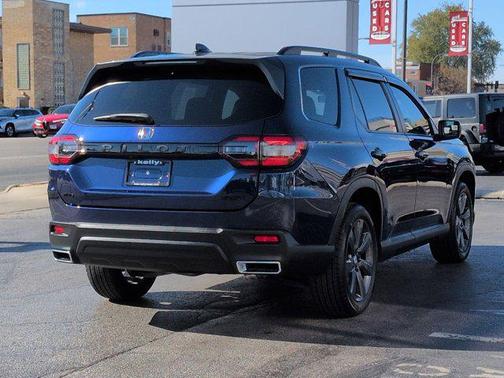 2025 Honda Pilot Sport