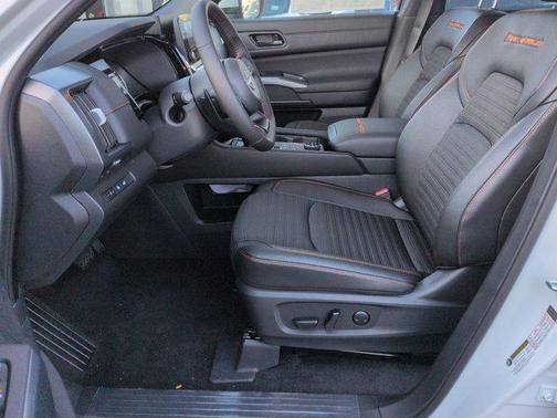 2025 Nissan Pathfinder Rock Creek 4WD