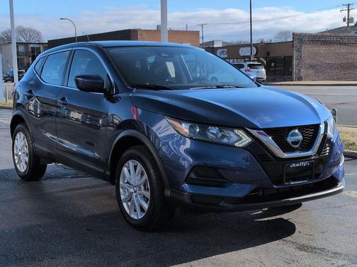 2022 Nissan Rogue Sport S