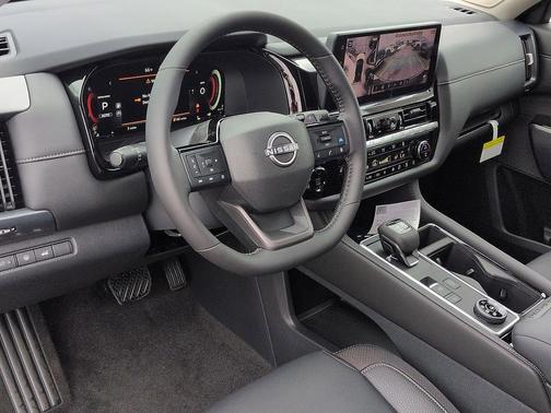 Super Black 2026 Nissan Pathfinder SL