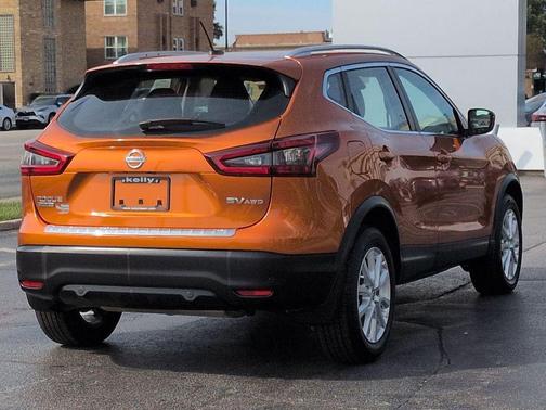 2022 Nissan Rogue Sport SV