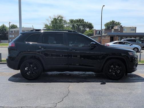 Diamond Black Crystal Pearlcoat 2020 Jeep Cherokee Latitude Plus