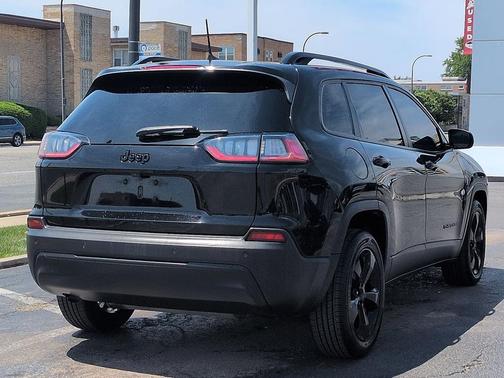 Diamond Black Crystal Pearlcoat 2020 Jeep Cherokee Latitude Plus