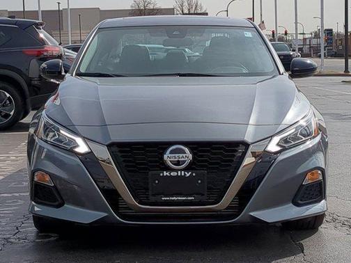 2022 Nissan Altima SR VC-Turbo FWD