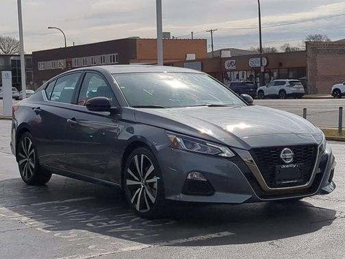 2022 Nissan Altima SR VC-Turbo FWD