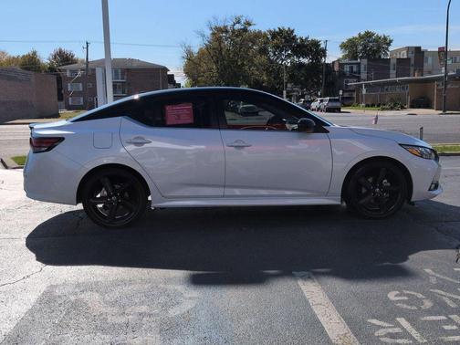 2022 Nissan Sentra SR