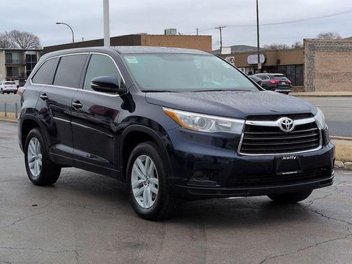 2016 Toyota Highlander LE