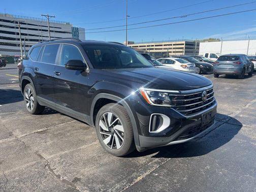 2025 Volkswagen Atlas 2.0T SE w/Technology 4MOTION