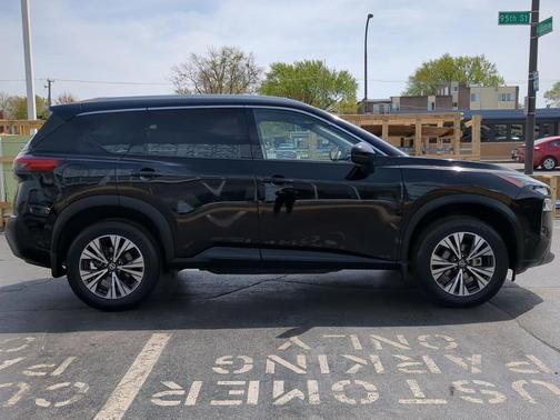 Super Black 2021 Nissan Rogue SV