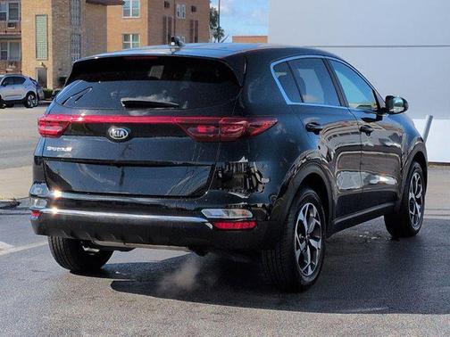 2022 Kia Sportage LX