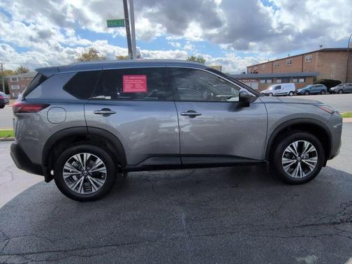 2021 Nissan Rogue SV