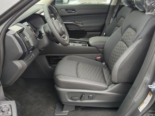 Gun Metallic 2025 Nissan Pathfinder SV 4WD