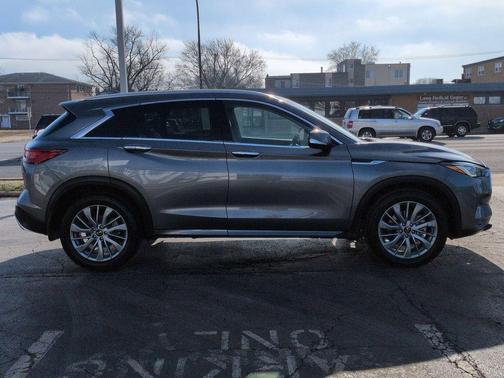 2024 INFINITI QX50 LUXE