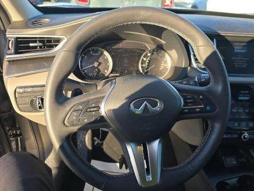 2024 INFINITI QX50 LUXE