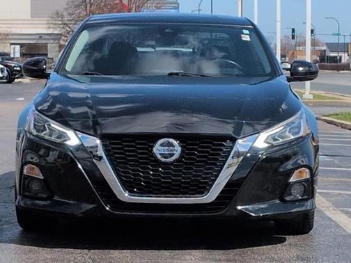 Super Black 2021 Nissan Altima 2.5 SL