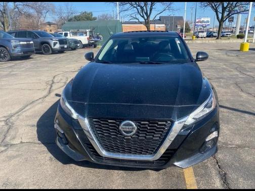Super Black 2021 Nissan Altima 2.5 SL
