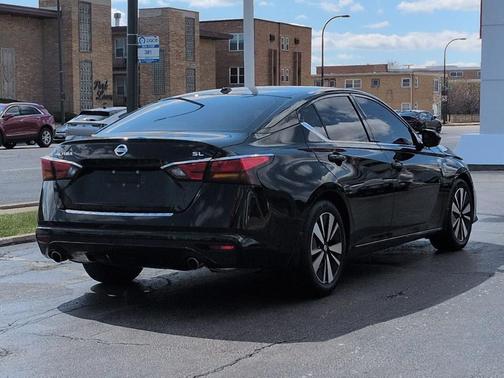 Super Black 2021 Nissan Altima 2.5 SL