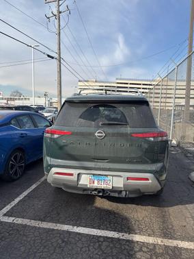 2023 Nissan Pathfinder SL 4WD