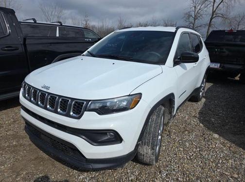 2024 Jeep Compass Latitude Lux