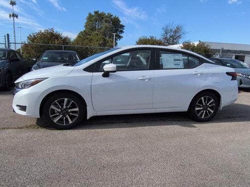 2025 Nissan Versa 1.6 SV